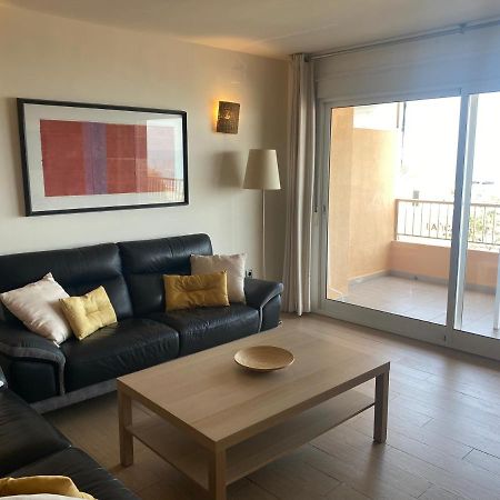 פואנגירולה Albamar Frontline Beach Apartment 3 Bedrooms מראה חיצוני תמונה