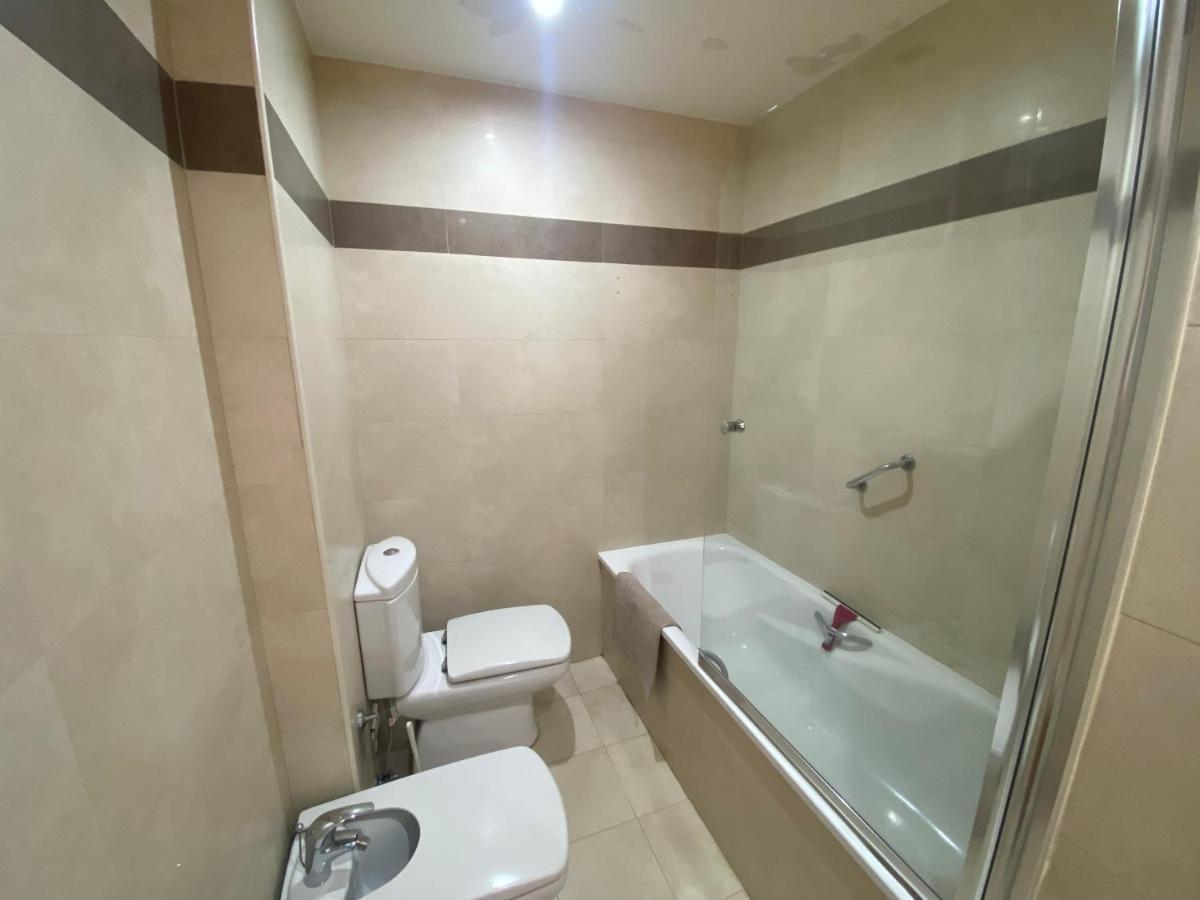 פואנגירולה Albamar Frontline Beach Apartment 3 Bedrooms מראה חיצוני תמונה