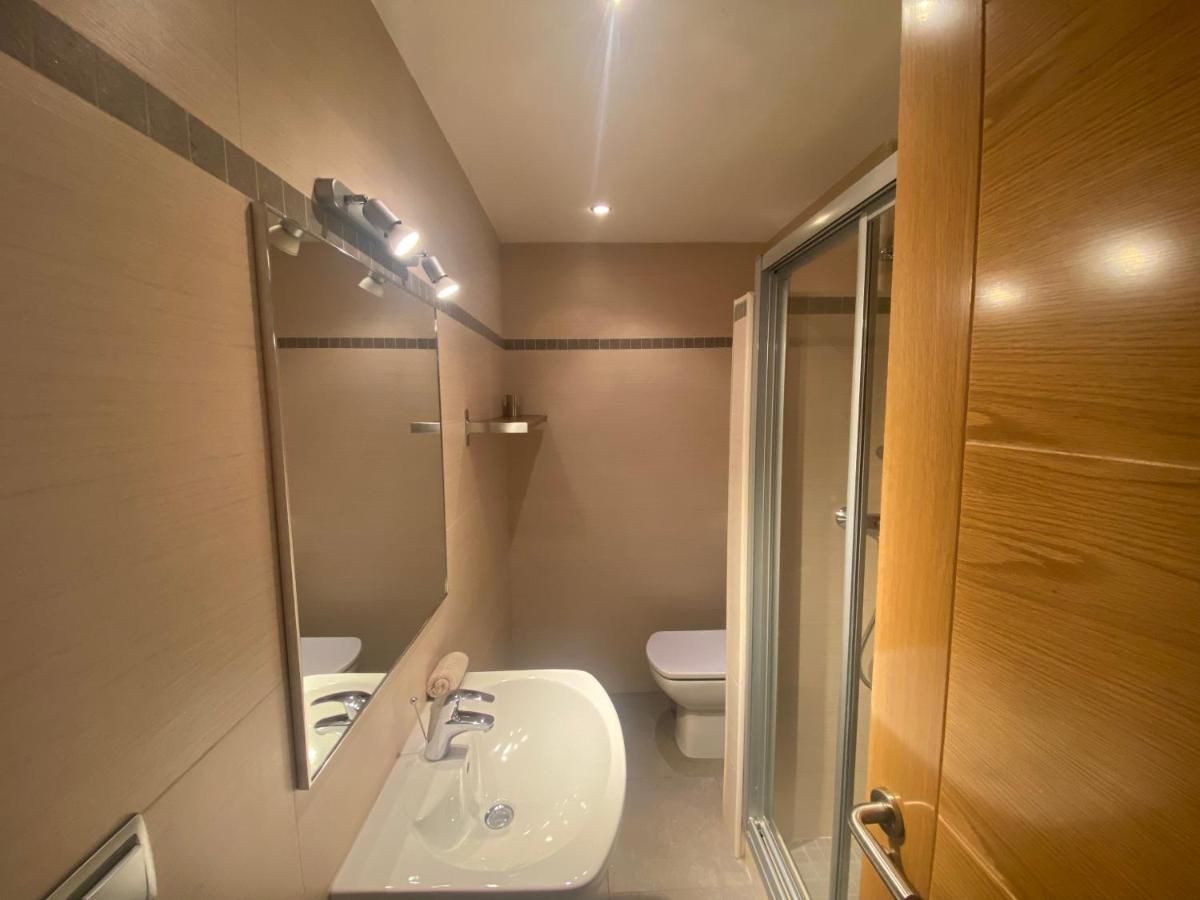 פואנגירולה Albamar Frontline Beach Apartment 3 Bedrooms מראה חיצוני תמונה